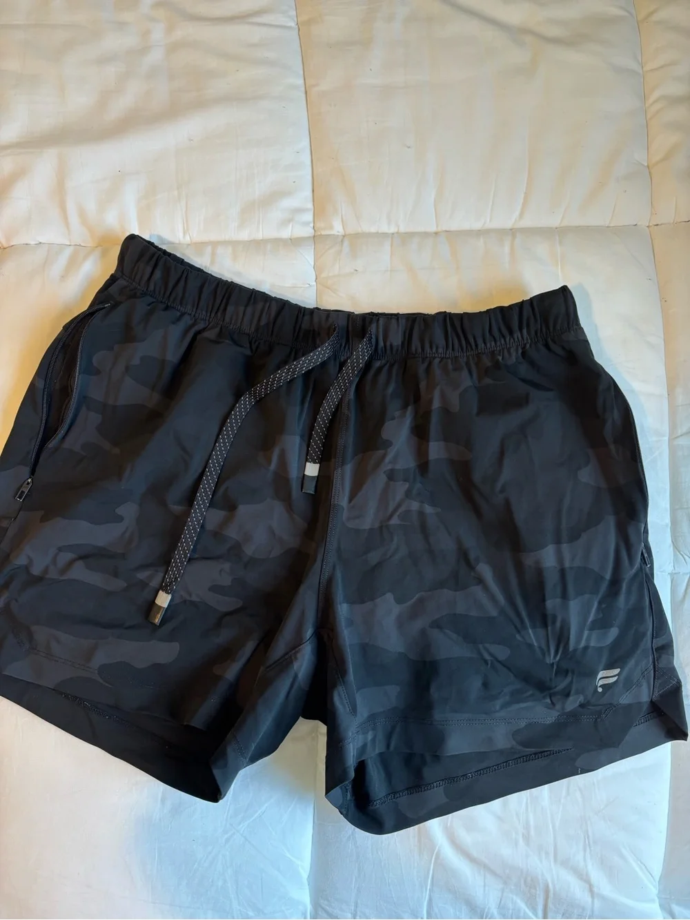 Fabletics Men’s Black Charcoal Camo Athletic Shorts - Picture 1 of 2